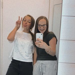 Meet your Posher, Ella